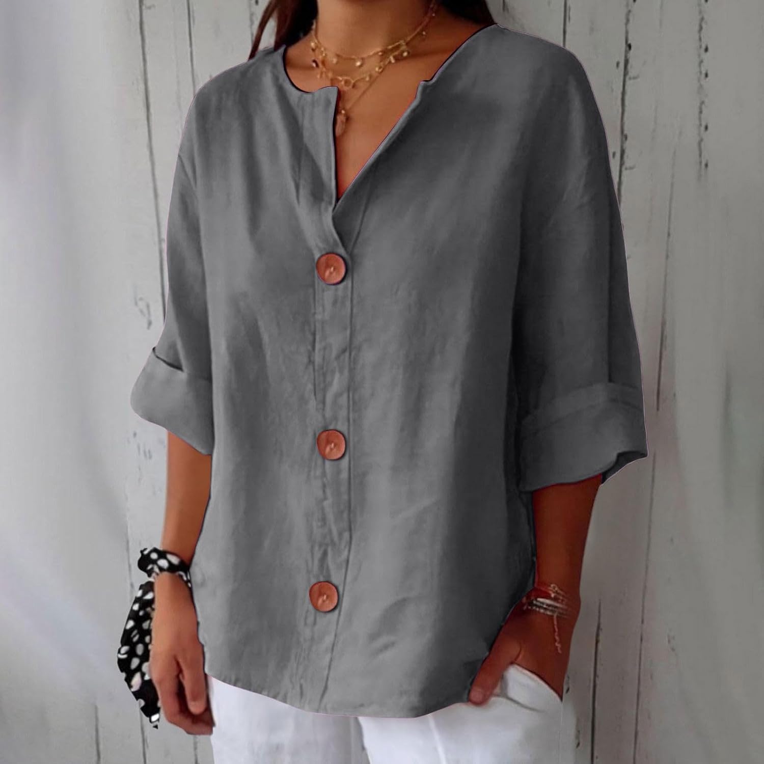 Leah™ | Klassieke Linnen Knop Blouse